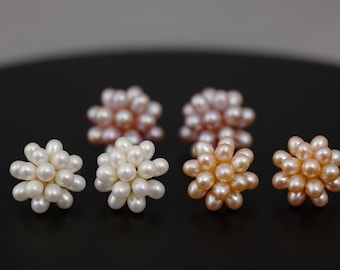 Orecchini a perno a spirale con fiore in argento sterling 925 e
