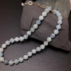 Verstellbare Aquamarin-Halskette: 925er Silber / 14K Gold gefüllter Verschluss, März Geburtsstein
