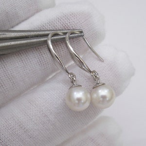 High Luster Natural Freshwater Round Pearl Earrings w/925 Sterling Silver Hook, Simple Pearl Drop Earrings, Bridal Pearl Earrings (6111-ER)