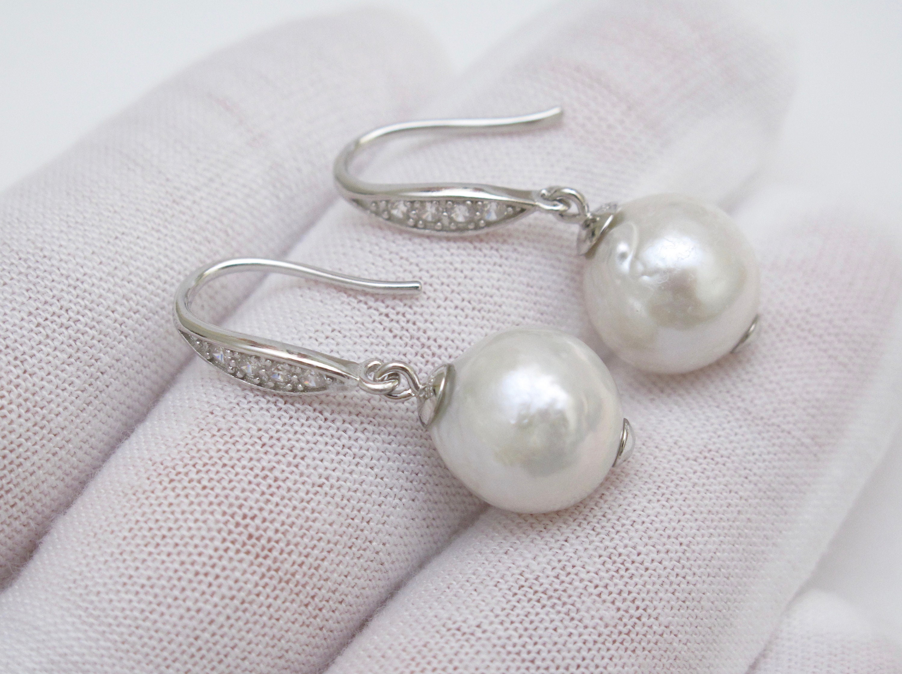 ■ENGBROX■ silver925 rhythmical pearl drop earring EBEA2404 Natural White Baroque Pearl Dangle Earring in 925 Sterling