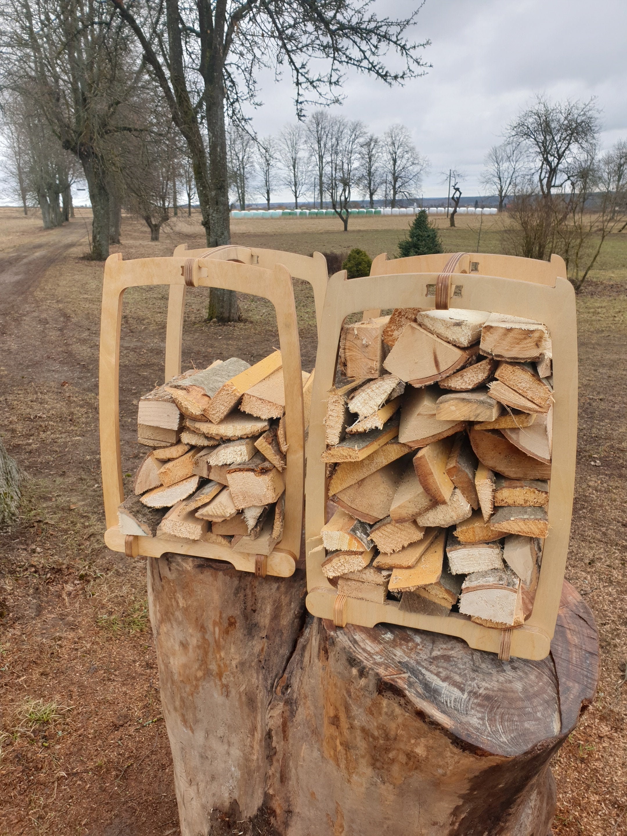 porte-bûches en contreplaqué