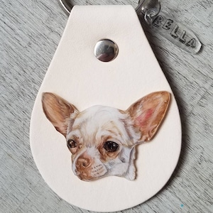 Llavero de cuero con un retrato de mascota realista personalizado y coloreado a mano, dije sellado, regalo para perro o gato, conmemorativo de cumpleaños