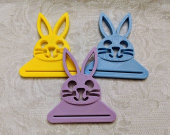 3D Printed Bunny Toothpaste Tube Squeezer, Stocking Stuffer, Christmas Gift, Gift for Bunny Lovers, Gift for Easter, Bunny Gift, Rabbit Gift
