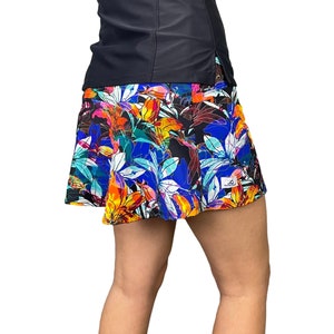 Hawaiian Floral Flutter Golf Skort W/Pockets - Flower Hawaii Tennis, Running, Golf Skirt