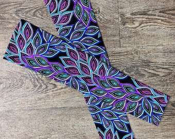 Compression Arm Sleeves in Peacock Print Spandex - Running Arm Warmers -  Sun Sleeves