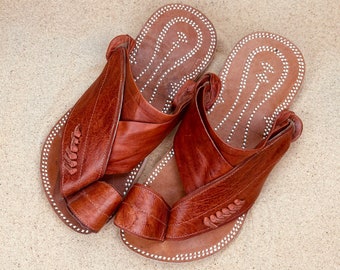 Mens brown leather sandals ~ SandCruisers ~ Handmade sandals~ Great for outdoors, beaches, pools, parks, grass, and outdoors!