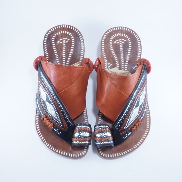 Men’s leather sandals, handmade sandals, Great for outdoors, parks, beaches and Earthing!