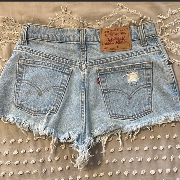 Vintage Levi’s cutoff shorts
