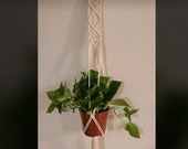 Macrame plant hanger