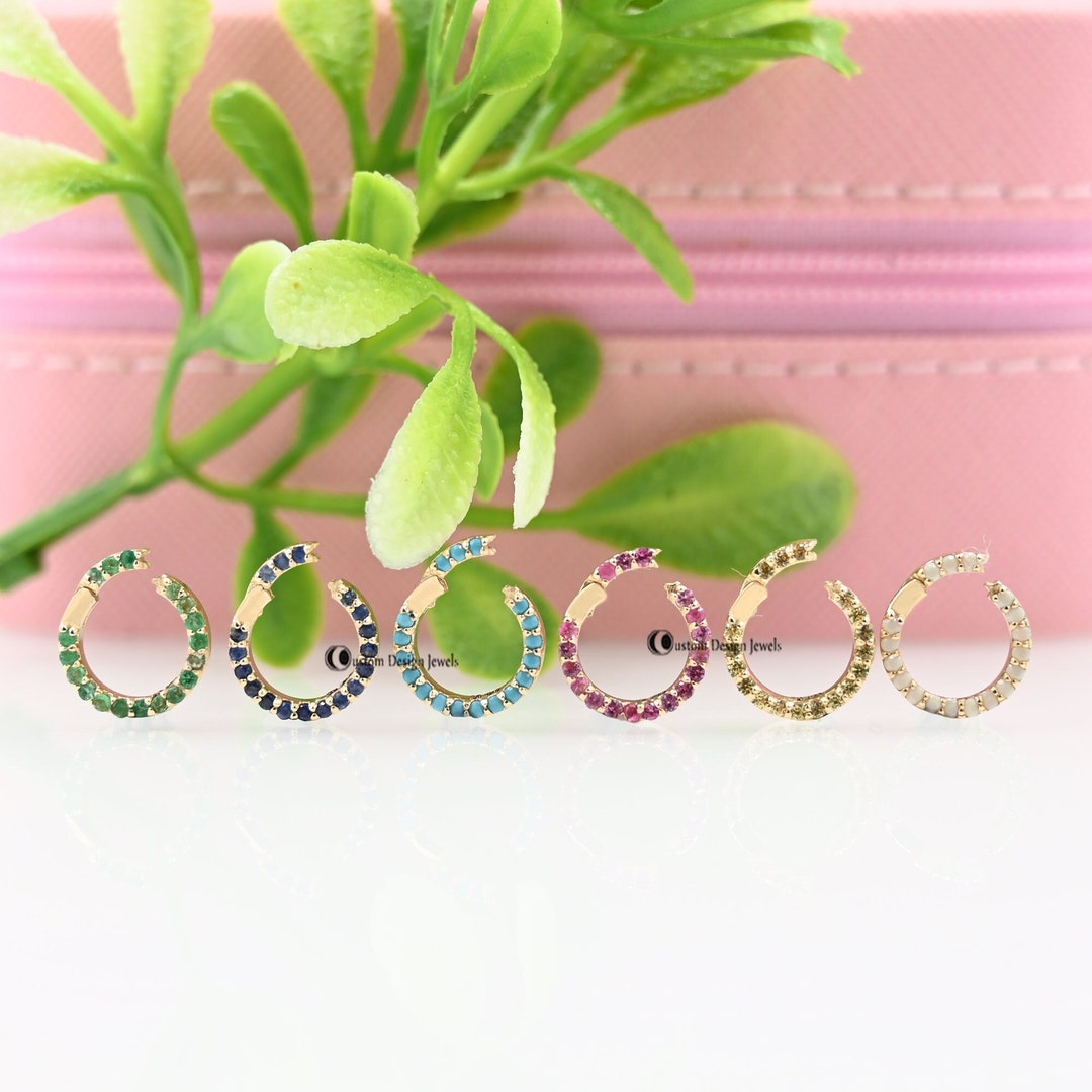Circle Enhancer 14K Gold Charms Holder, Elongated Circle, Emerald ...