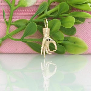 14K Gold Figa Hand Pendant, Solid Gold Figa Hand Pendant, Gold Mano Fico Hand Pendant, 9K Gold Plain Figa Hand, Figa Charm Pendant Jewelry