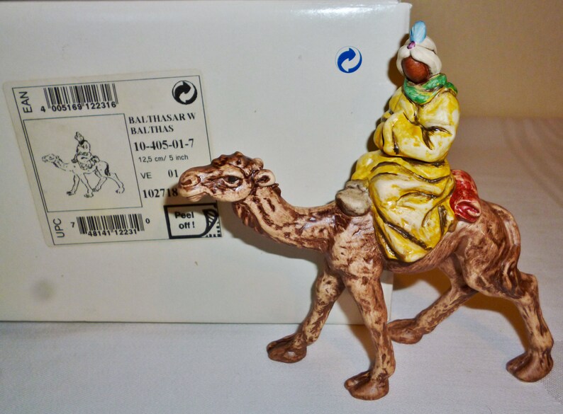 goebel nativity camel