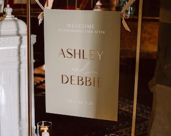 Acrylic Wedding Welcome Sign with 3D Mirror names - Luxury Wedding Reception Signage - Personalised Wedding Welcome Sign, A1, A2, A3