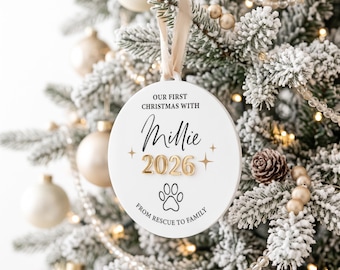 Eerste kerstbal voor de hond | Gepersonaliseerde kerstbal 'Onze eerste kerst met de hond' | Cadeau 'Geadopteerd door mijn baasjes' | Herinneringscadeau voor uw huisdier