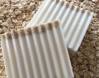 Goats Milk Honey & Oatmeal Handmade Soap Natural Colour 100g Bar Ideal Gift Curated Naturally