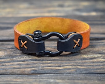 Leren herenarmband met zwart metalen sluiting, aangepaste leren armband, rockstijl, metalen en leren manchet, cadeau voor man, vriend
