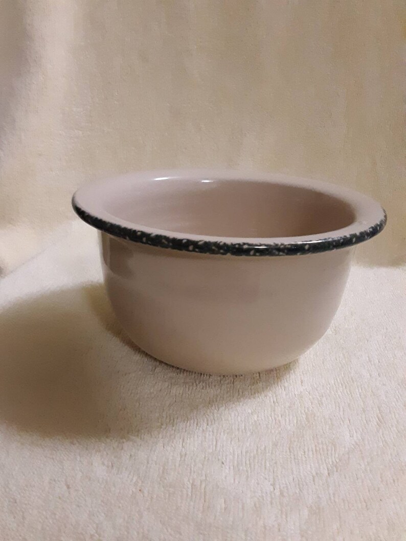 2003 Home And Garden Party Ltd Stoneware 6 Mixing Bowl Features