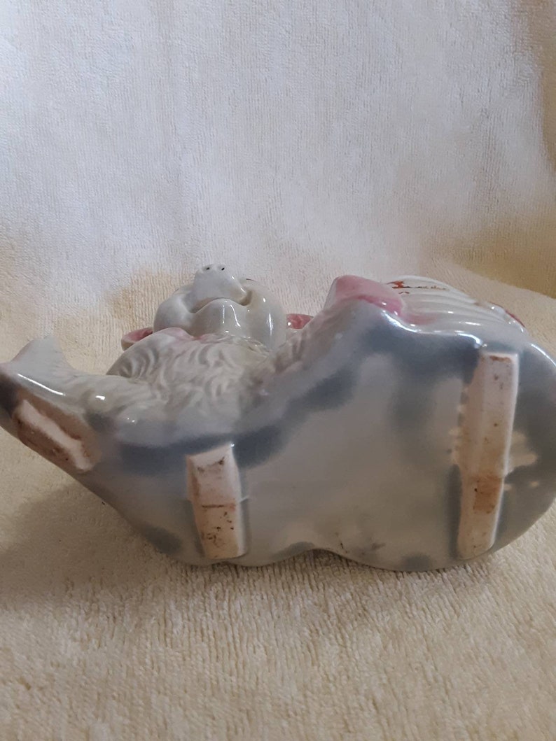 Vintage Gray Pink Bear with Honey Pot Planter Vase Indoor Outdoor Planter Porch Patio Decor