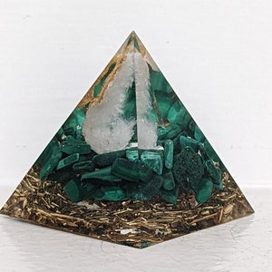FREE SHIPPING!  Heart Chakra SMALL Orgonite pyramid for meditation - quartz crystal, malachite - Swirling Chakras