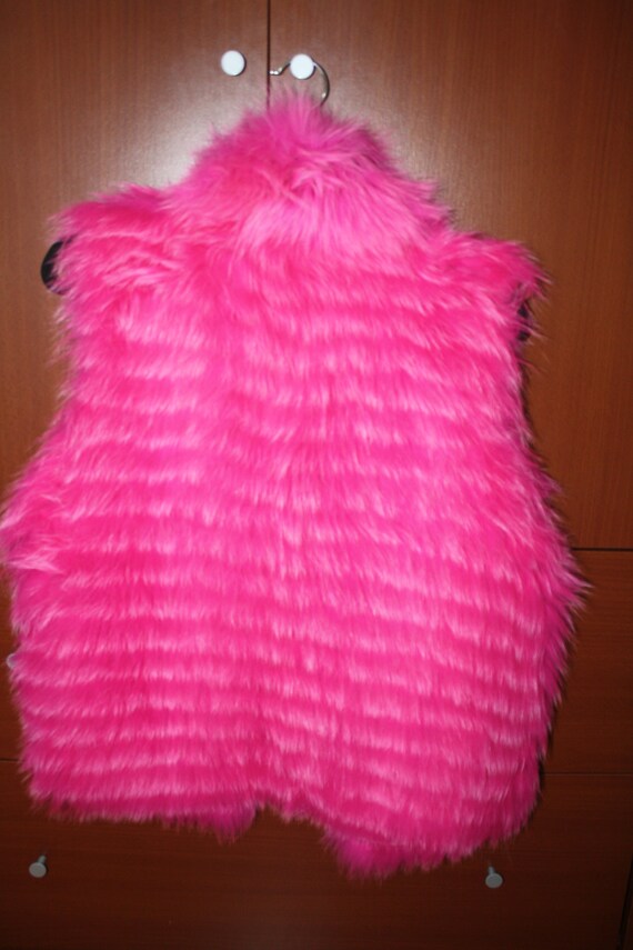Hot pink top fur vest