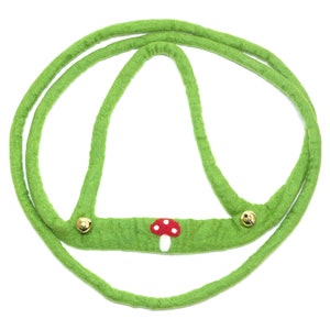 Horse leash for children, hand-felted, horse holster for the popular horse game and role play from 3 years, green with mushroom image 2