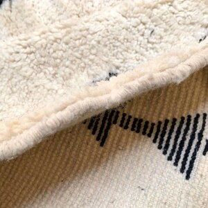 Beni Ourain rug, large rug,
Handmade rug, Moroccan wool rug, Berber rug, Custom rug, Wool rugs,
Morocco rug, home decor,
personalized gift, persian rug, rugs for bedroom, White Moroccan rug,