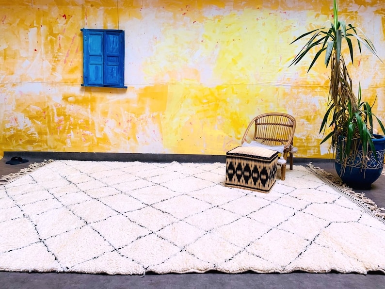 Beni ourain,	
Beni ourain rug,	
handmade rug,	
Moroccan rug,	
Tapis berbere,	
Berber carpet,	
Wool rug,	
Area rug,	
beni ouarain,	
Morocco rug,	
Large rug,	
Small rug,	
Checkered rug,