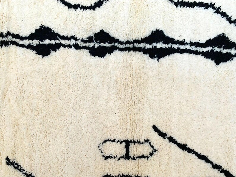 Beni Ourain rug, large rug,
Handmade rug, Moroccan wool rug, Berber rug, Custom rug, Wool rugs,
Morocco rug, home decor,
personalized gift, persian rug, rugs for bedroom, White Moroccan rug,