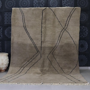 Modern Brown Mrirt Rug - Abstract Moroccan Wool Carpet with Bold Line Pattern - Handwoven Neutral Area Rug for Artistic Interiors