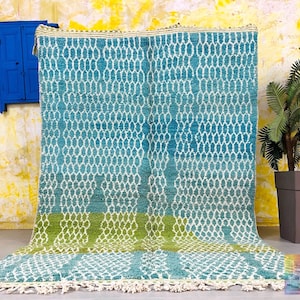 AMAZING BENIOURAIN RUG 6.4 ft x 10.1 ft, Moroccan Handmade Rug 6x10, Wool Rug, Checkered Rug, Berber Rug, Handwoven Rug, Checker Rug