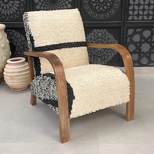 Minimalist Moroccan Shearling Chair - Black and White Wool Accent Chair with Wooden Frame - Mid century armchair, relax vintage modern chair