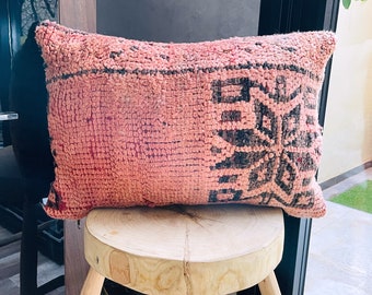 Vintage Moroccan pillow, kilim pillow, Vintage Moroccan cushion, Unstuffed Boho pillow, Sofa Home Decor, Moroccan Style pillow
