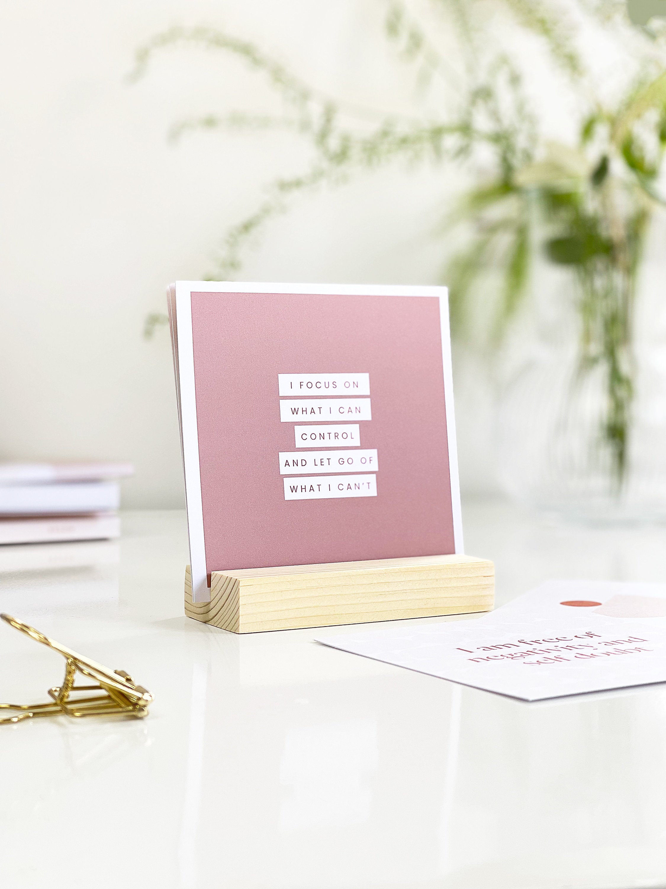 Positive Affirmations Daily Quote Cards with Stand, Affirmation Card Pack, Inspirational Prints, Vision Board Quotes, Office Desk Accessory