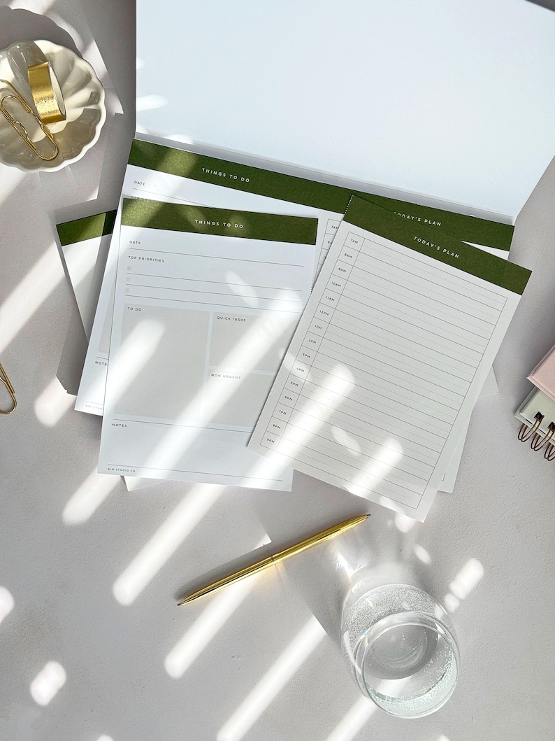 A4 to do list notepad with perforated sheet for hourly time blocking