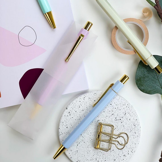 Gold 2024 office stationery