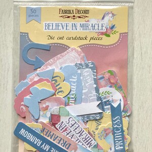 女の子の赤ちゃん用スクラップブッキング用エフェメラパック、ユニコーンのダイカット、Fabrika Decoru「奇跡を信じて」のダイカット、スクラップブック用紙の装飾
