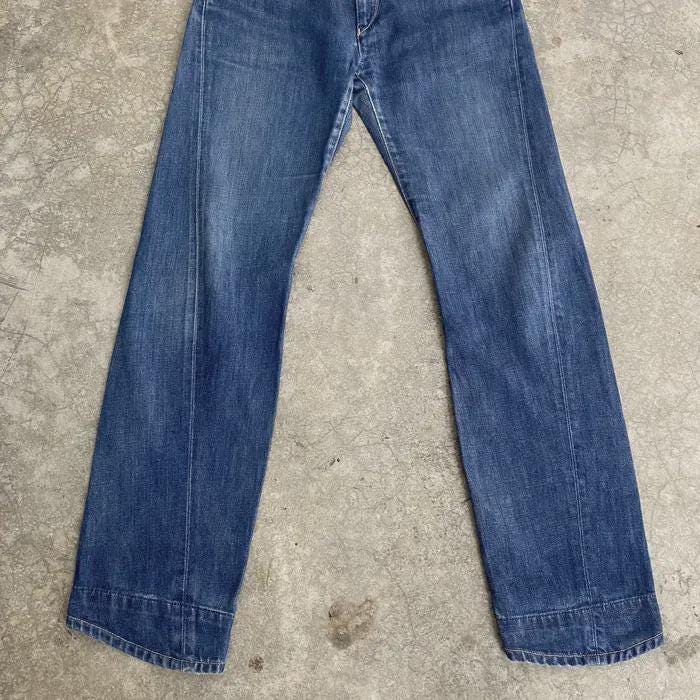 Size 30x32 Vintage Levi's Engineered Jeans Takuya Kimura Tight
