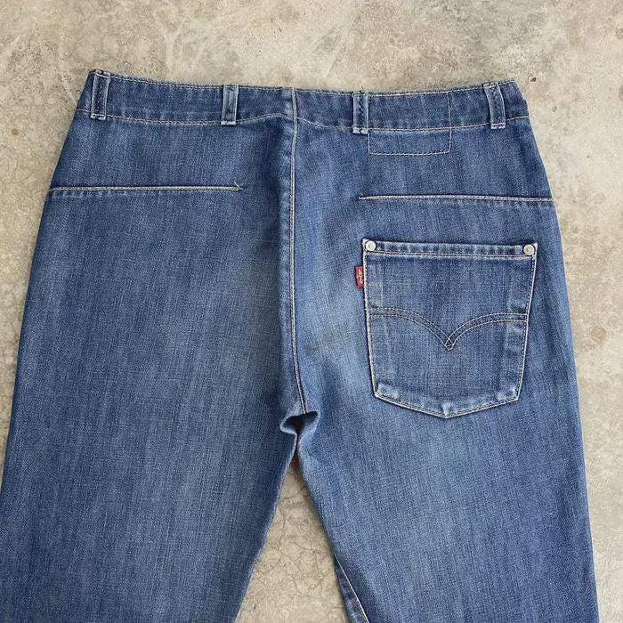 Size 30x32 Vintage Levi's Engineered Jeans Takuya Kimura Tight