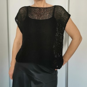 Ladies Easy Knit Lace Summer Top in DK- Summer Knit Fits 30
