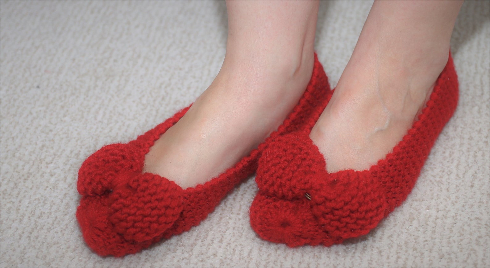 knit slippers, red slippers, slippers with bow, indoor shoes, ballet shoes, women knit socks, knit socks, wool knit socks