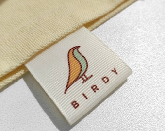 Etiquetas personalizadas de tela satinada de colores: Etiquetas para coser en prendas de vestir
