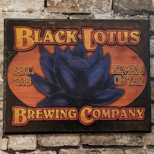 XL Black Lotus Brewing Company (extra grote houten wandplaat: 11 x 14 inch) - Magic the Gathering-parodie - Inktoverdracht op hout