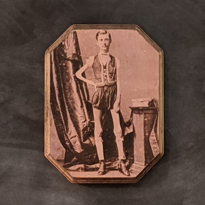 Skeleton Man Freak Show Sideshow Vintage Kunst hängende Plakette Schild Wand - Handgemachter Holztransfer