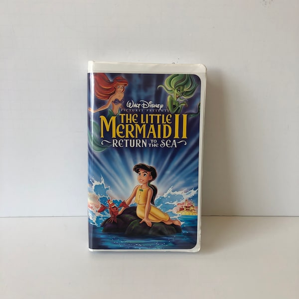 Walt Disney’s The Little Mermaid II 2 Return To the Sea VHS, 2000) Vintage Clamshell