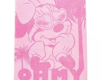 Disney Minnie Mouse Oh My Minnie 34 X 63 in Beach Towel Pink With Appliqué New