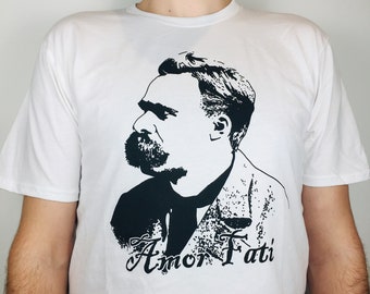 Nietzsche "amor fati" Bio-Baumwoll-T-Shirt (Liebe zum Schicksal)