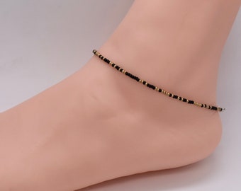 Beach Anklet, Beaded Anklet, Gift For Her, Ankle Bracelet, Women’s Anklet, Anklet Jewelry, Boho Anklet, Black Anklet, Gold Anklet