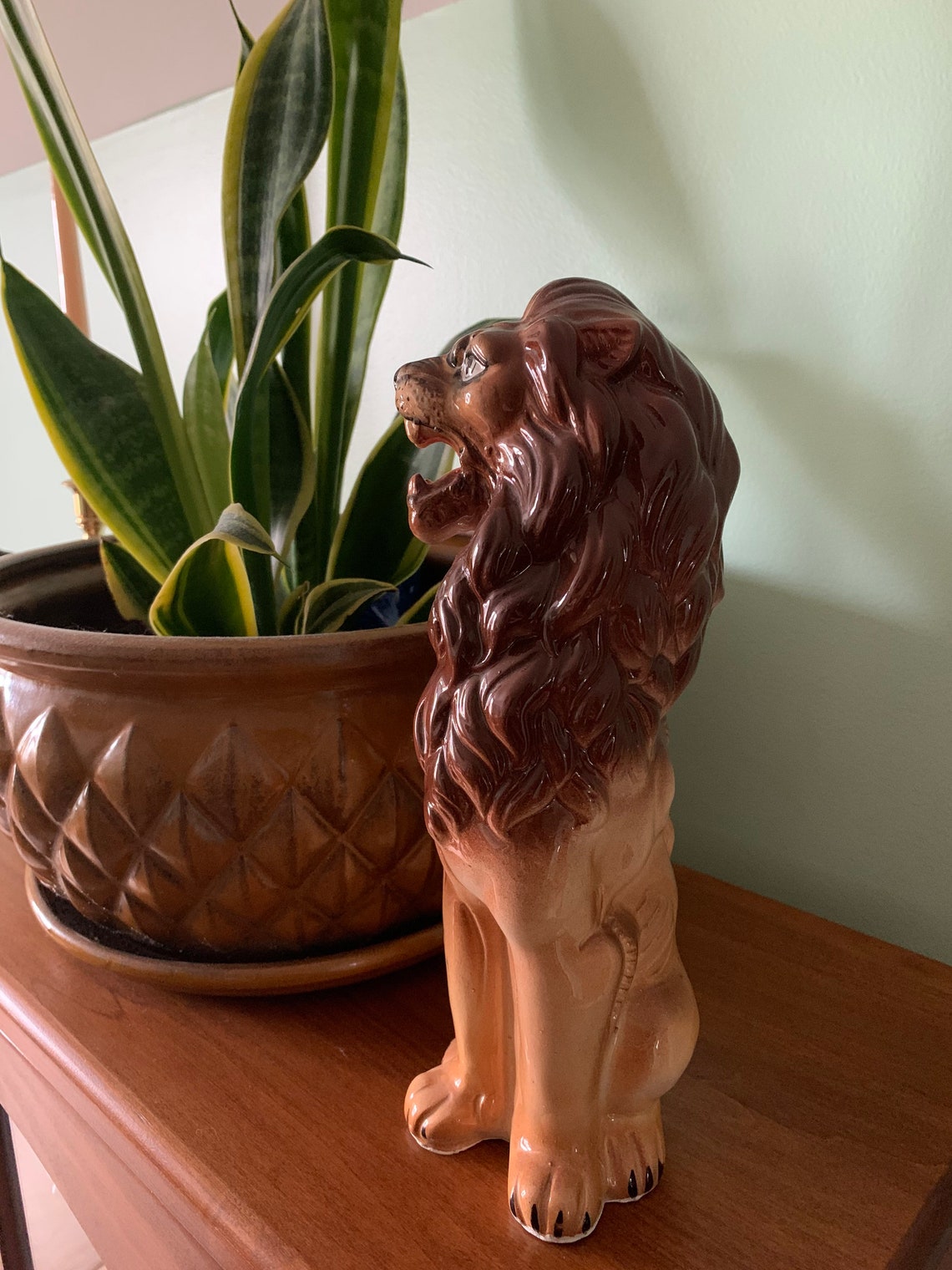 lion ceramic statues