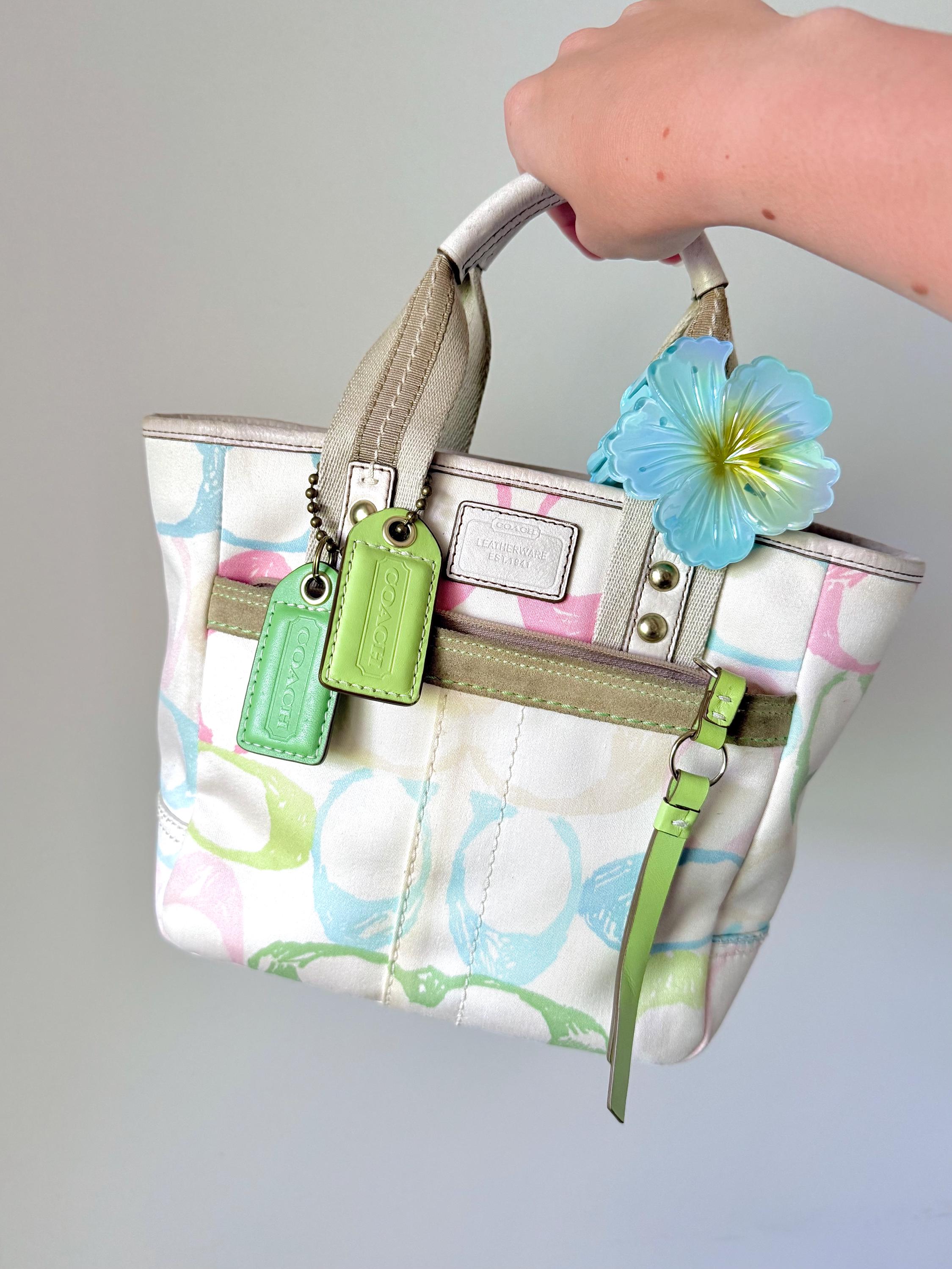 バッグ Coach Multicolor Satin Handbag y2k rare Coach Multicolor Satin Handbag y2k rare | ヤマダウェブコム