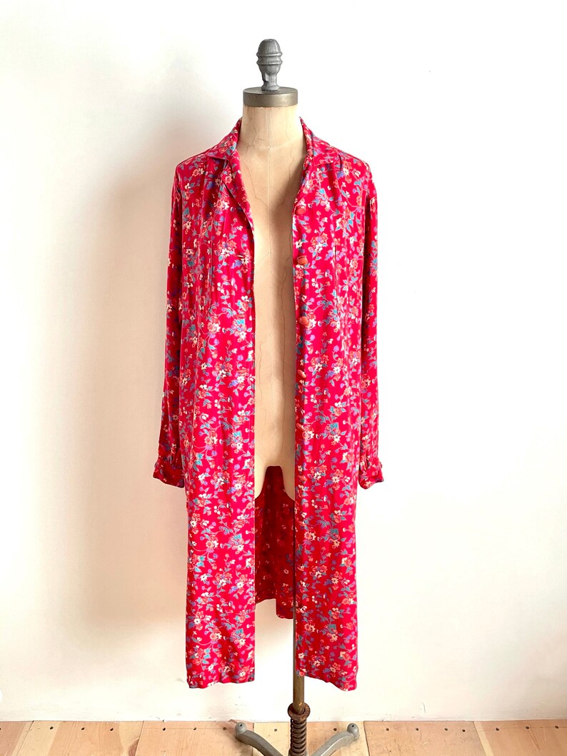 Vintage duster, vintage house dress, vintage floral duster, vintage floral dress, vintage red dress, vintage 70s dress, vintage 70s floral image 7